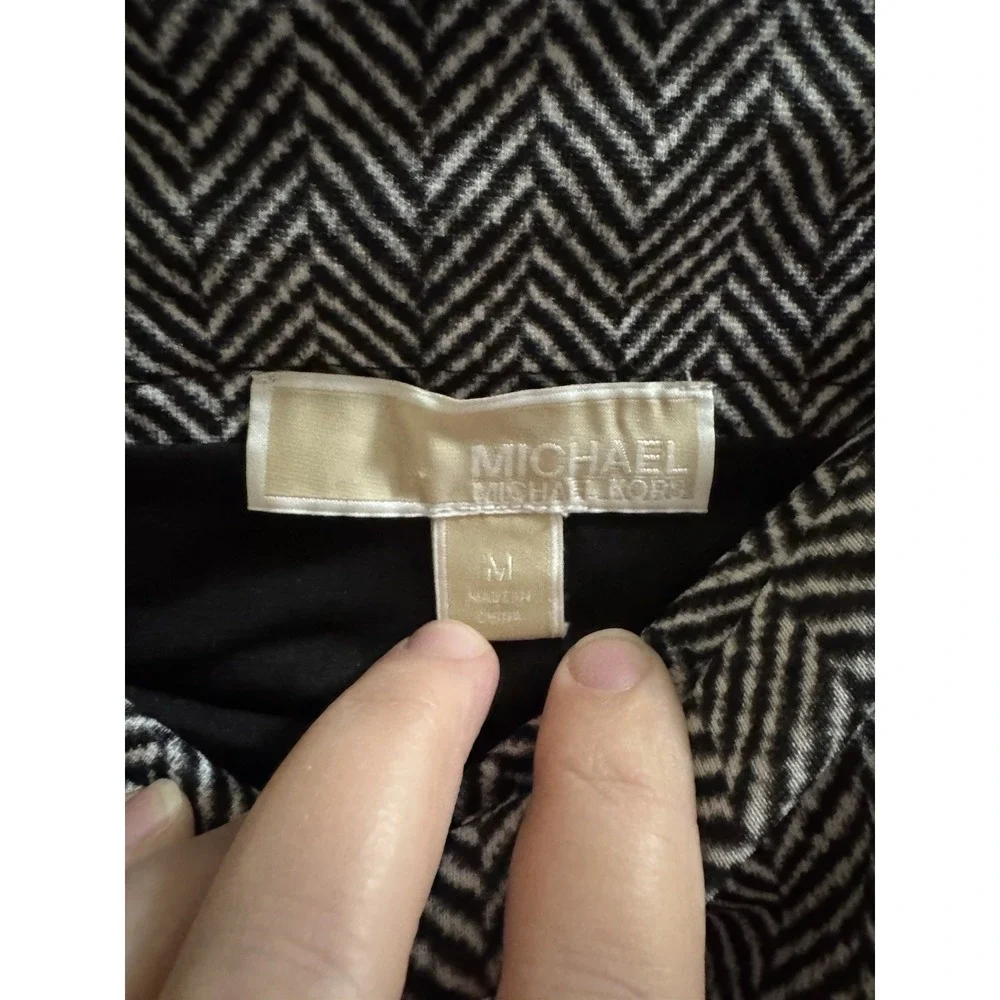 Michael Michael Kors Chevron Print Skirt Size Medium White And Black Pencil Chic